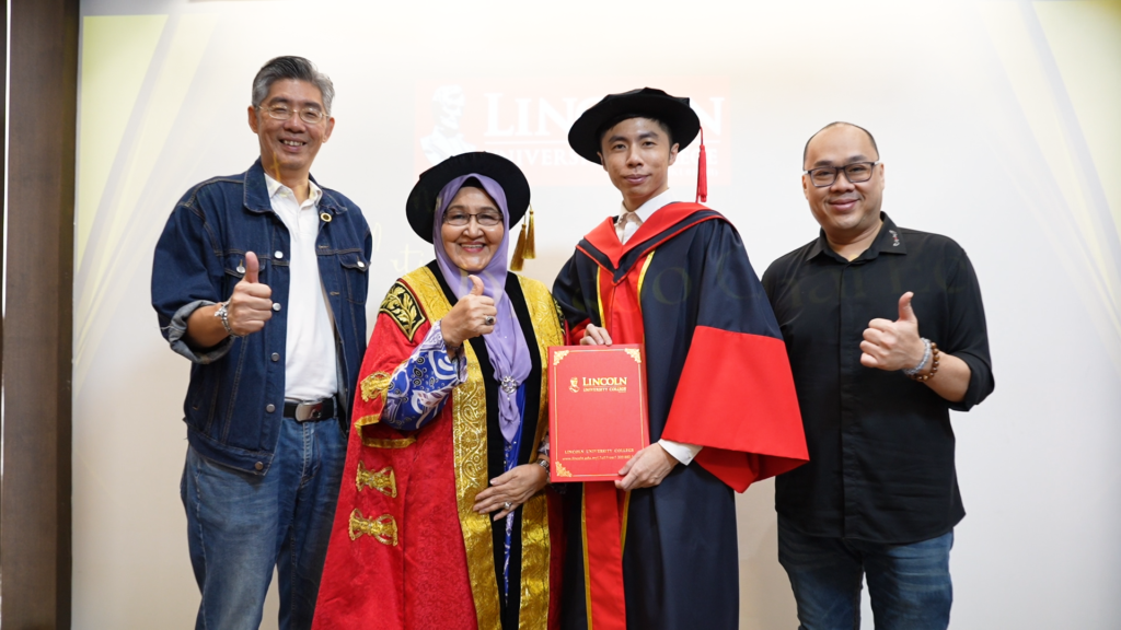 Dr Kervis AI Honorary Fellow