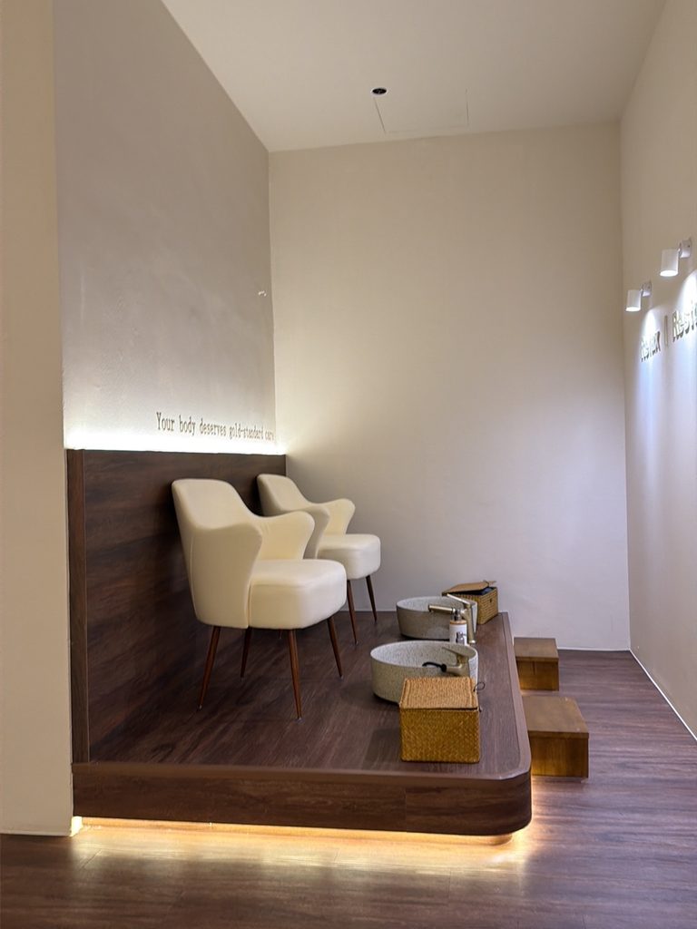 Sri Petaling full body massage